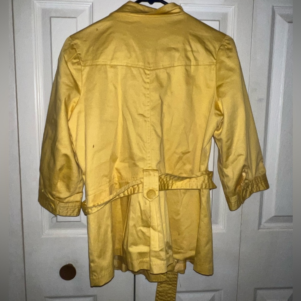 Yellow Spring Jacket - Picture 3 of 3
